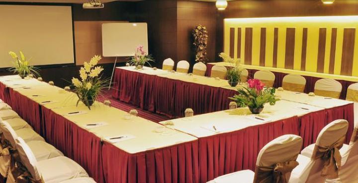 The Arcadia Hotel Coimbatore Exterior photo