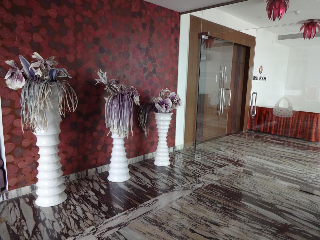 The Arcadia Hotel Coimbatore Exterior photo