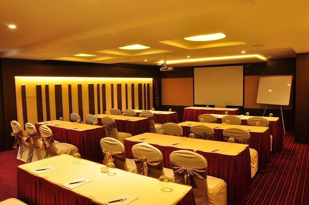 The Arcadia Hotel Coimbatore Exterior photo